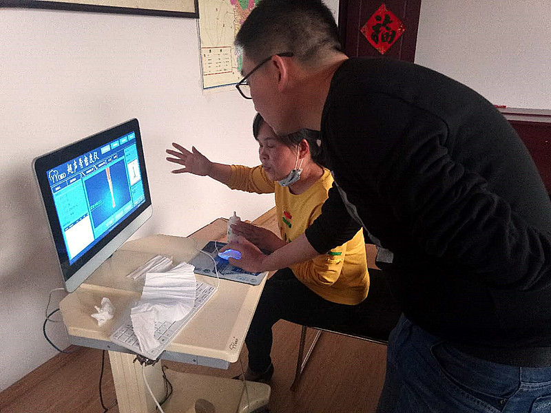 骨密度仪器走进安徽某生物科技有限公司骨密度低怎么办就找邦灿医药 骨密度仪器走进安徽某生物科技有限公司-公司人员进行安装培训知道