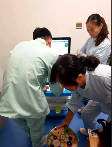 儿童骨密度仪走进童宜康儿童保健按摩中心专业给婴幼儿童做检测的保健中心 儿童骨密度仪走进童宜康儿童保健按摩中心专业给婴幼儿童做检测的保健中心